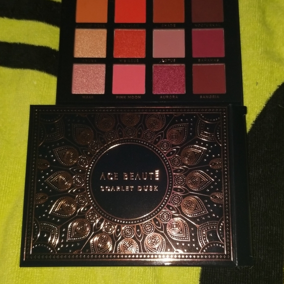 Ace Beaute Other - Ace beaute scarlet dusk eye pallete